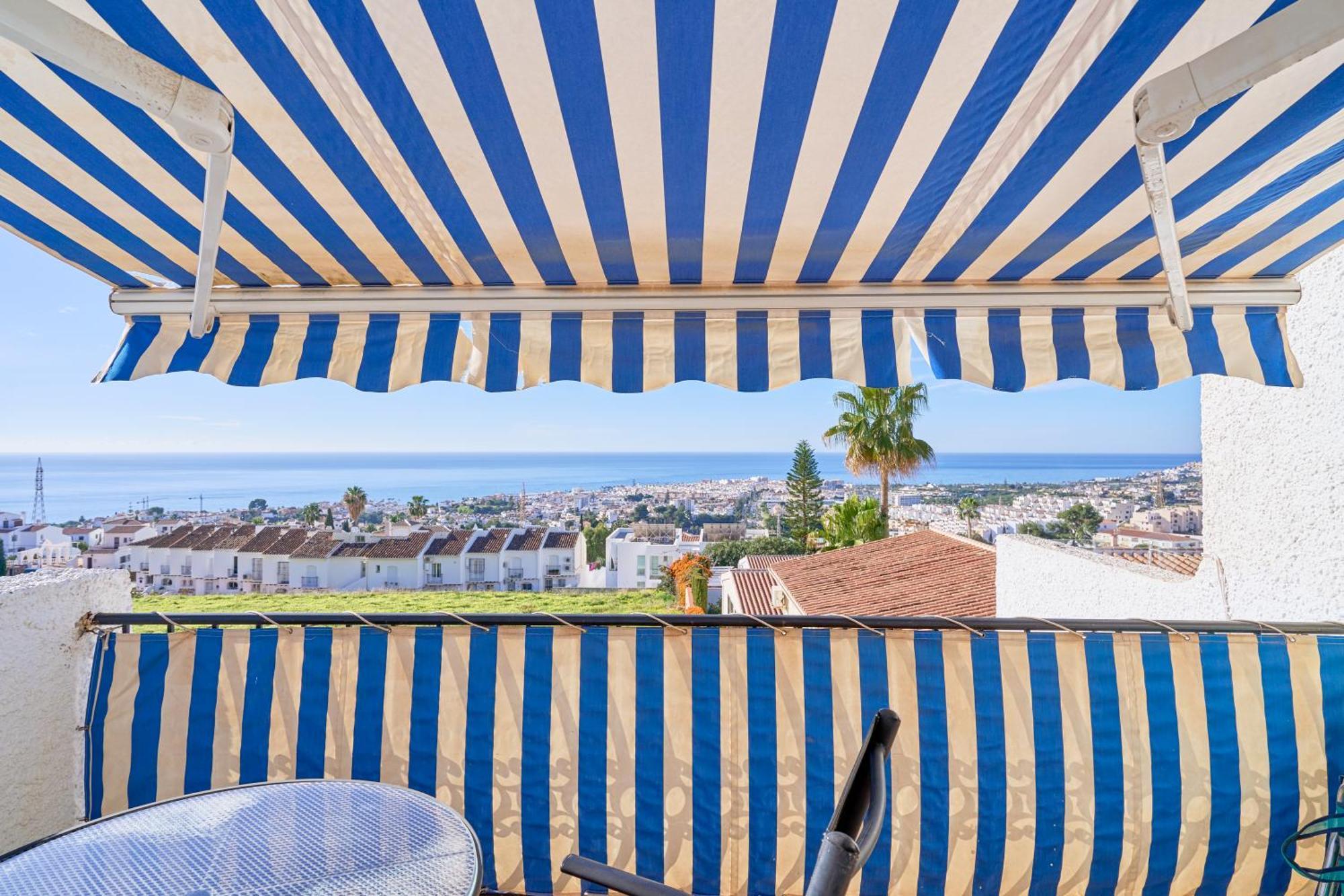 Апартаменты Sea View Capistrano Нерха Экстерьер фото