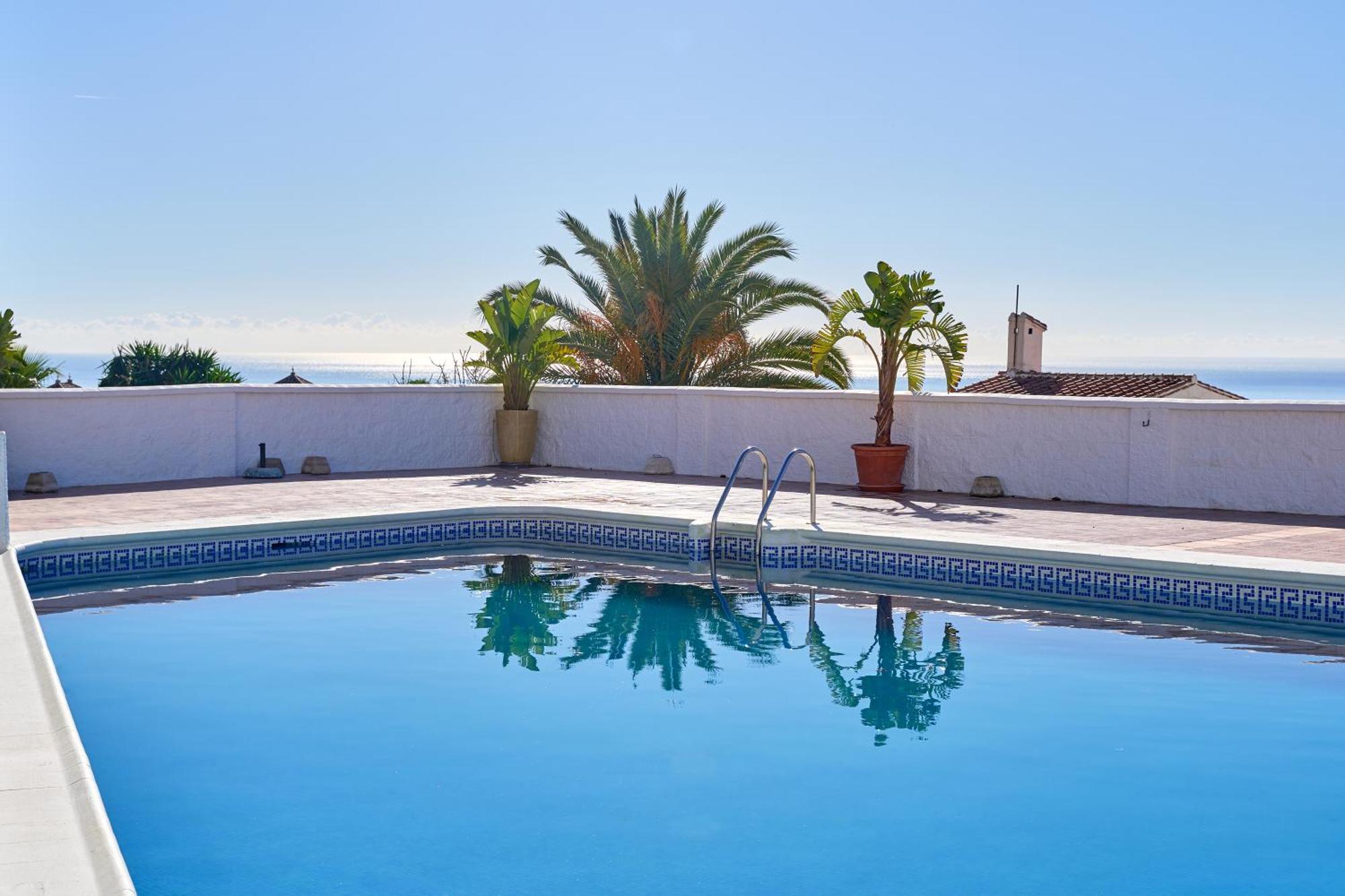 Апартаменты Sea View Capistrano Нерха Экстерьер фото